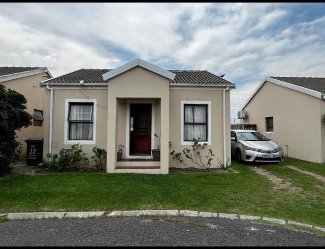 2 BEDROOM TOWNHOUSE FOR SALE IN GULDENLAND